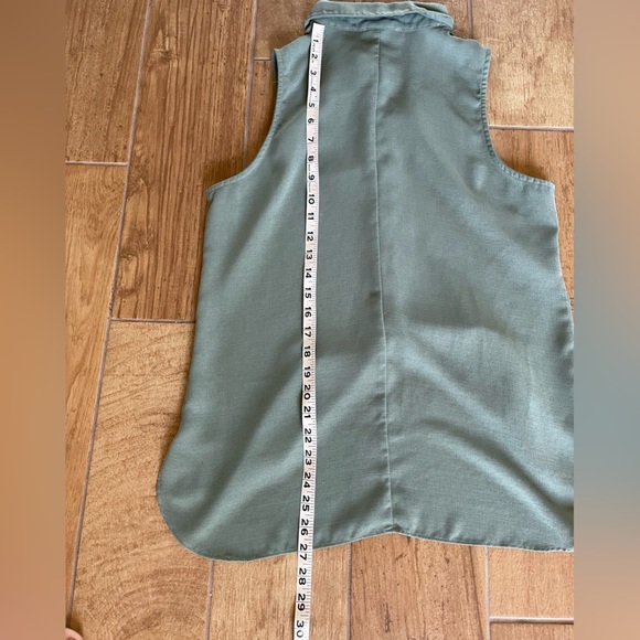 Milano Green Polo Collar Button Down sleeveless blouse women’s medium - Picture 8 of 8